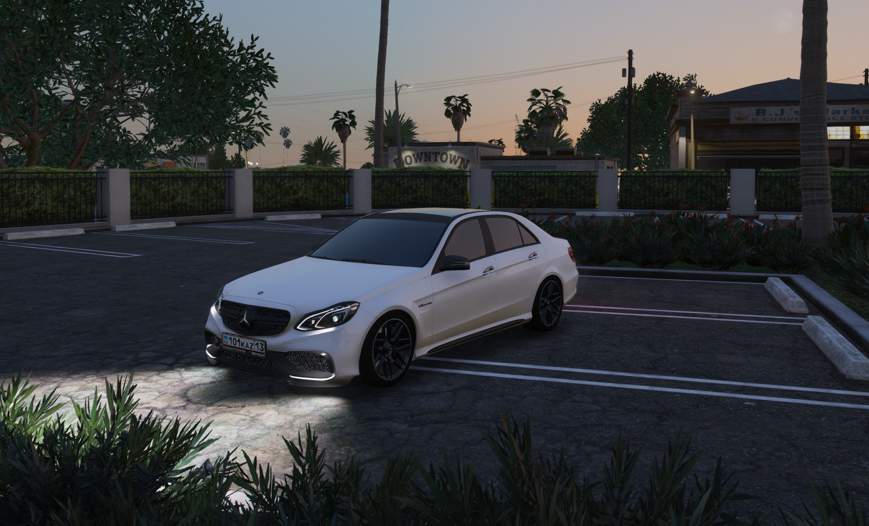 MERCEDES E63